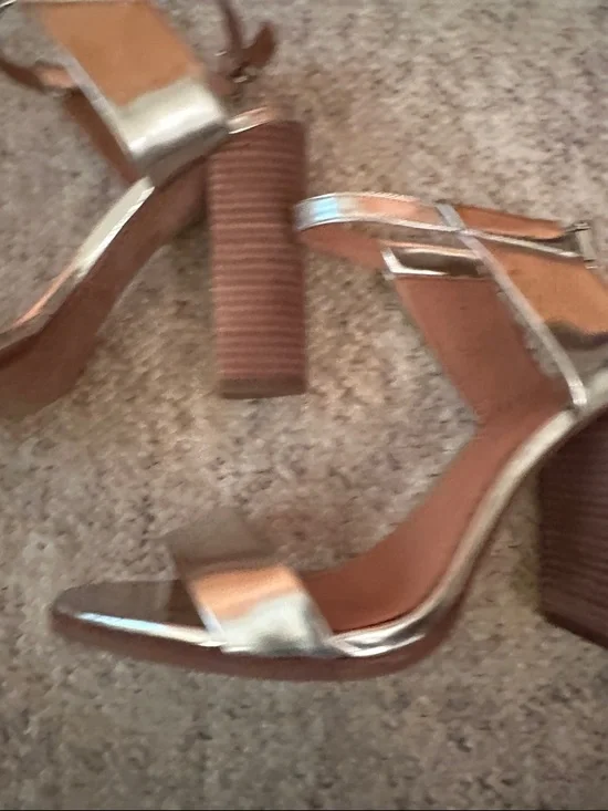 Coach Metallic Silver Leather Block Heel Sandals heel approximately 5” - Picture 5 of 12